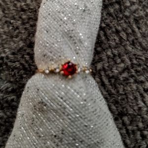 Beautiful size 6 ring